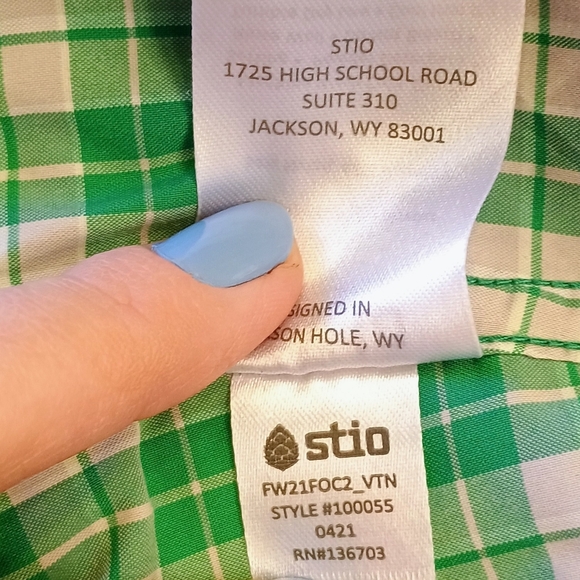 Woman's Stio Eddy Long Sleeve Green Plaid Shirt  Size Small - Pearl Snap - Picture 7 of 11